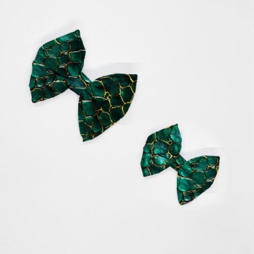 kokardy ziel zlota skora weza