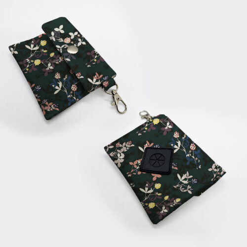 kupownik koniczyna na ciemny tle