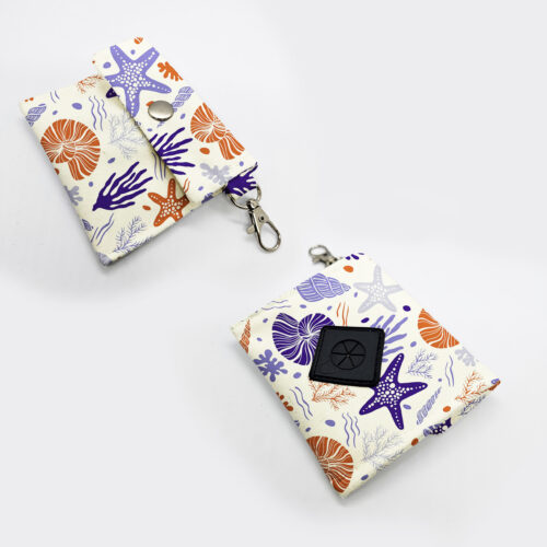 kupownik morskie dno na jasnym tle