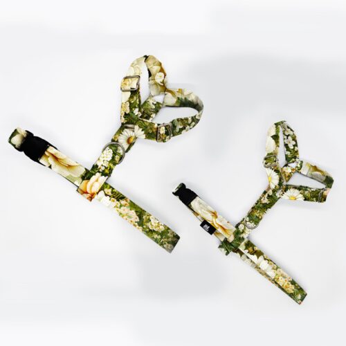 szelki klasyczne razem jasne kwiaty na zielonym 1