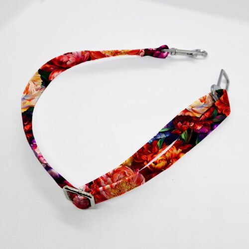 zapiecie pasa kolor piwonie