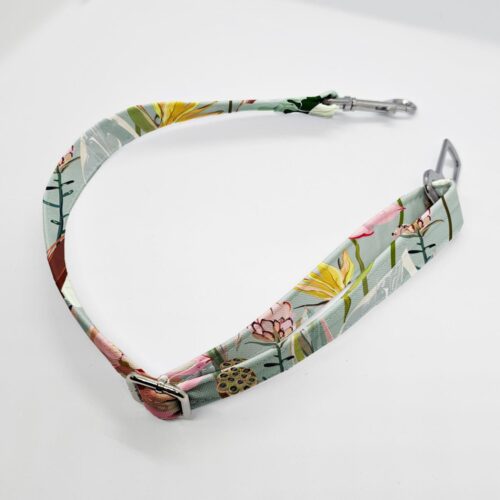 zapiecie pasa kwiat lotosu