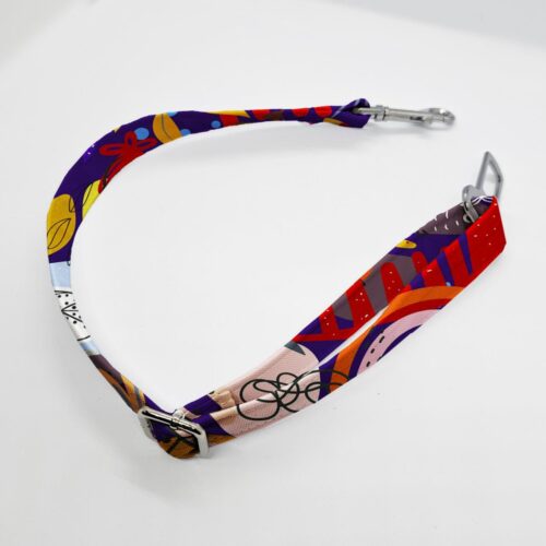 zapiecie pasa modern art