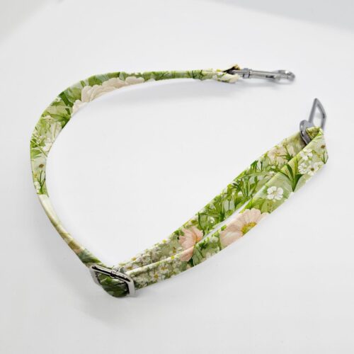 zapiecie pasa sielski ogrod